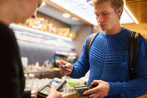 using credit card while traveling